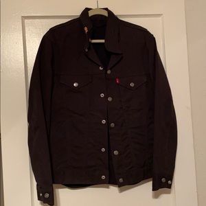 Black Levi’s Commuter Trucker Jacket